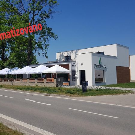 Apartmany Miromar Podivin 外观 照片