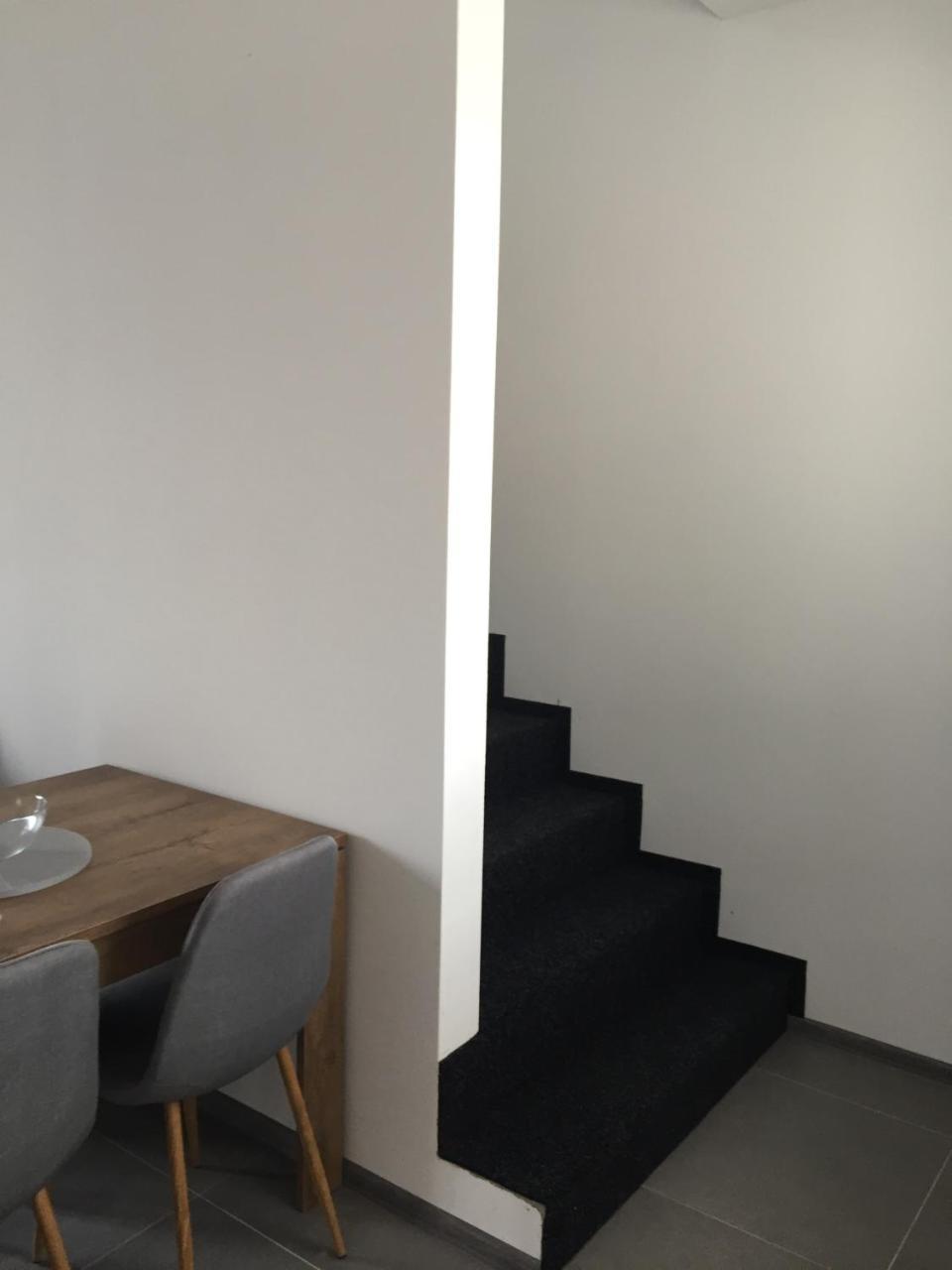Apartmany Miromar Podivin 外观 照片