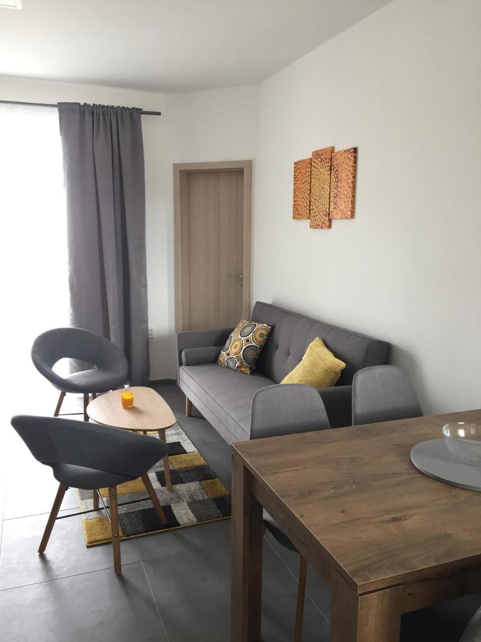 Apartmany Miromar Podivin 外观 照片